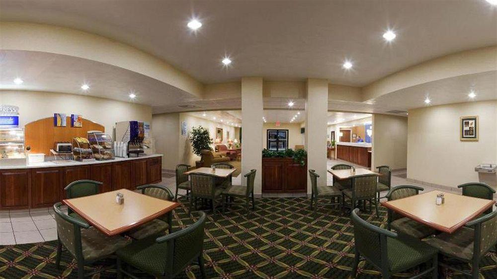 Holiday Inn Express Hotel & Suites Elkins By Ihg Exterior foto