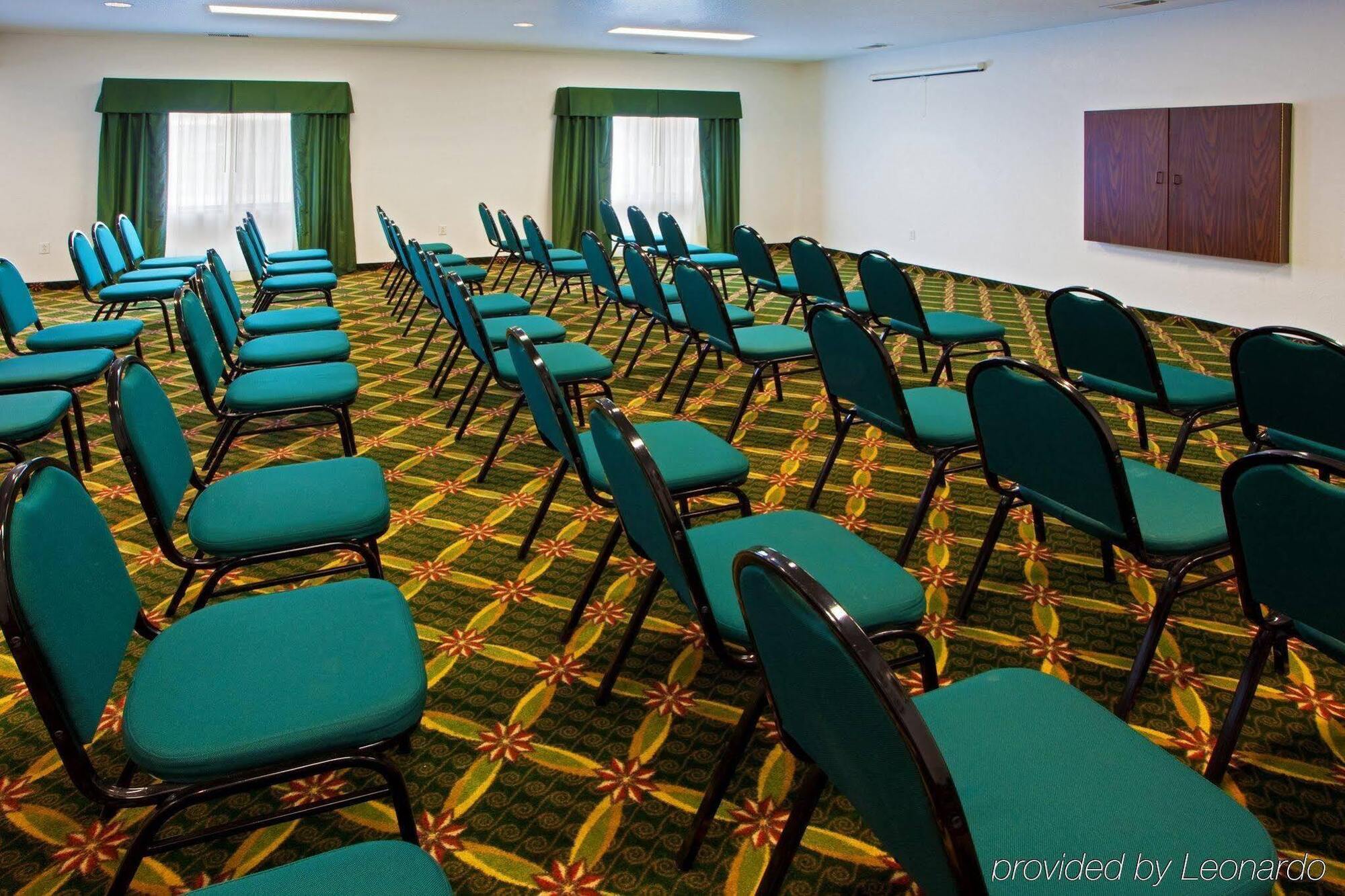 Holiday Inn Express Hotel & Suites Elkins By Ihg Exterior foto